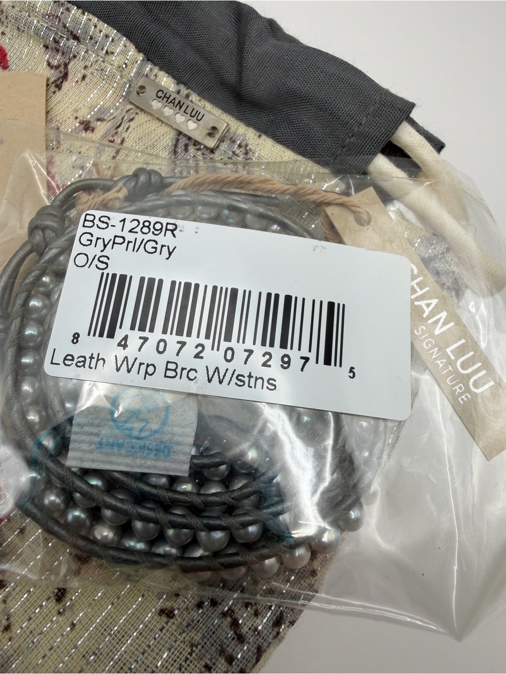 Chan Luu Gray Leather Wrap Bracelet with Gray Pearls - Picture 6 of 15